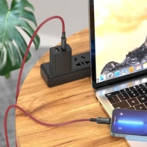 Kabel Typ C do Lightning PD 2,4A 20W Hoco X94 1m Czerwony - 166963