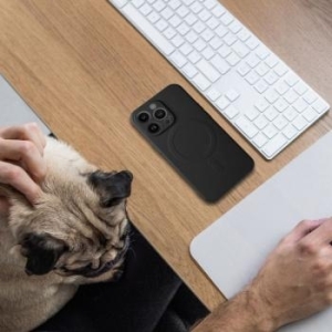 Silicone Mag Cover Apple iPhone 17 Czarny - 197780