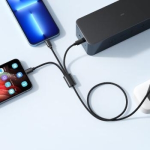 Kabel 3w1 USB A do Lightning / Typ C / Micro USB Veger 2,4A 18W V303 1,5m Czarny - 208818